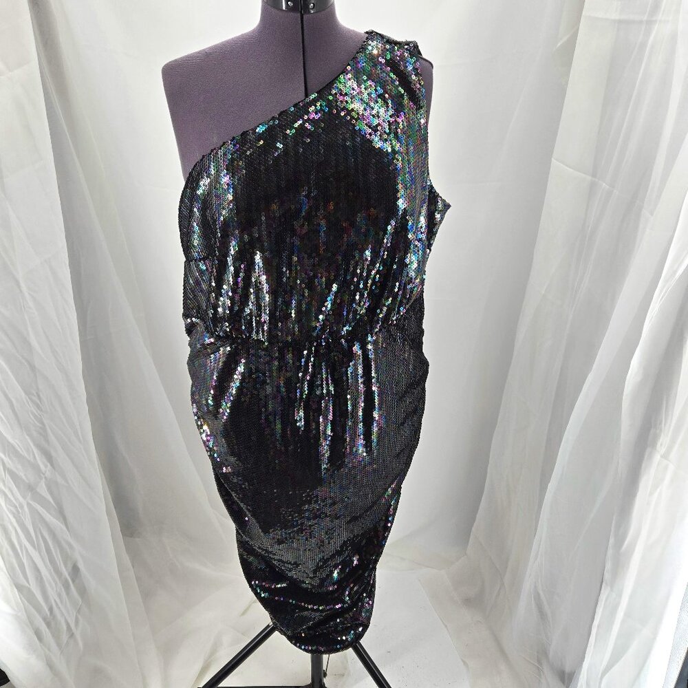 725-12 Torrid iridescent black one shoulder sequin Bodycon dress Size 2 16/18
